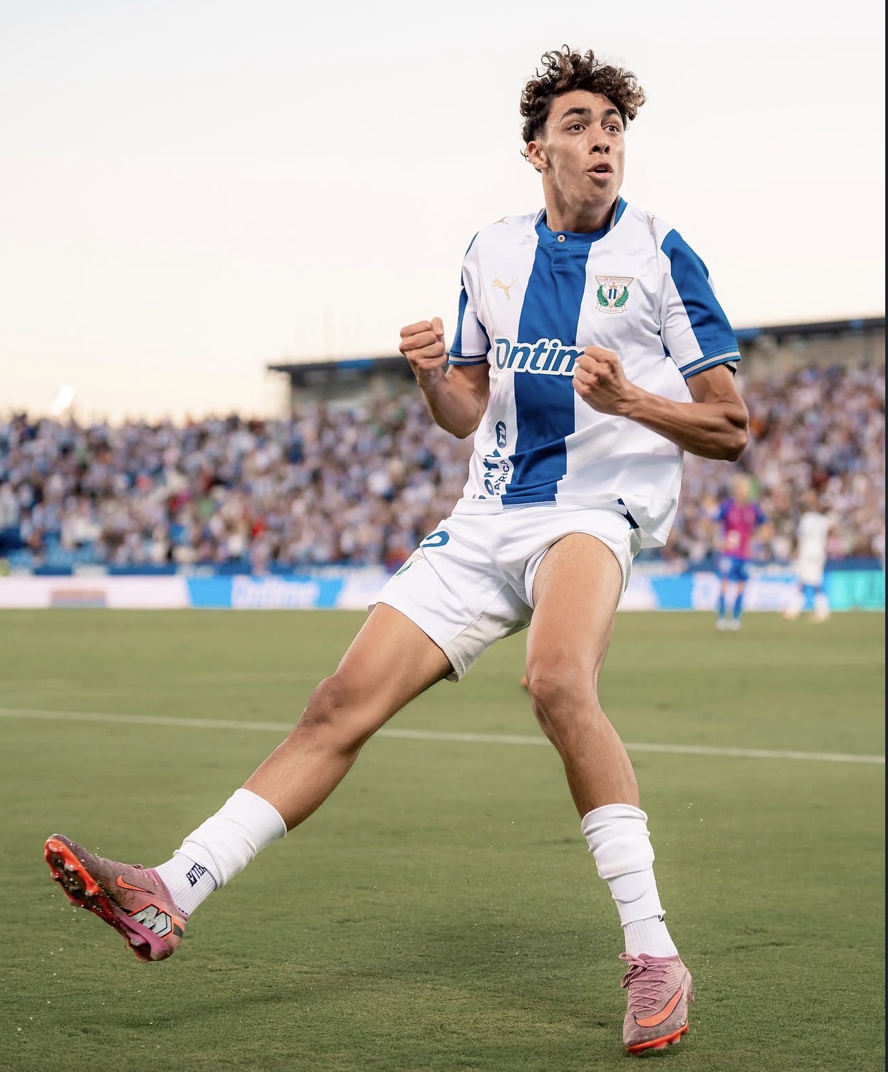 Suleiman El Haddadi celebra el 1-0 del CD Leganés sobre el césped de Butarque