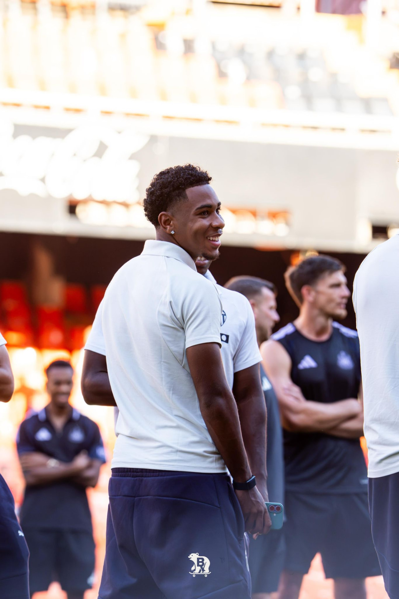 Mestalla, Trofeu Taronja: la sonrisa de Aarón Mayol antes de vestirse con el primer equipo