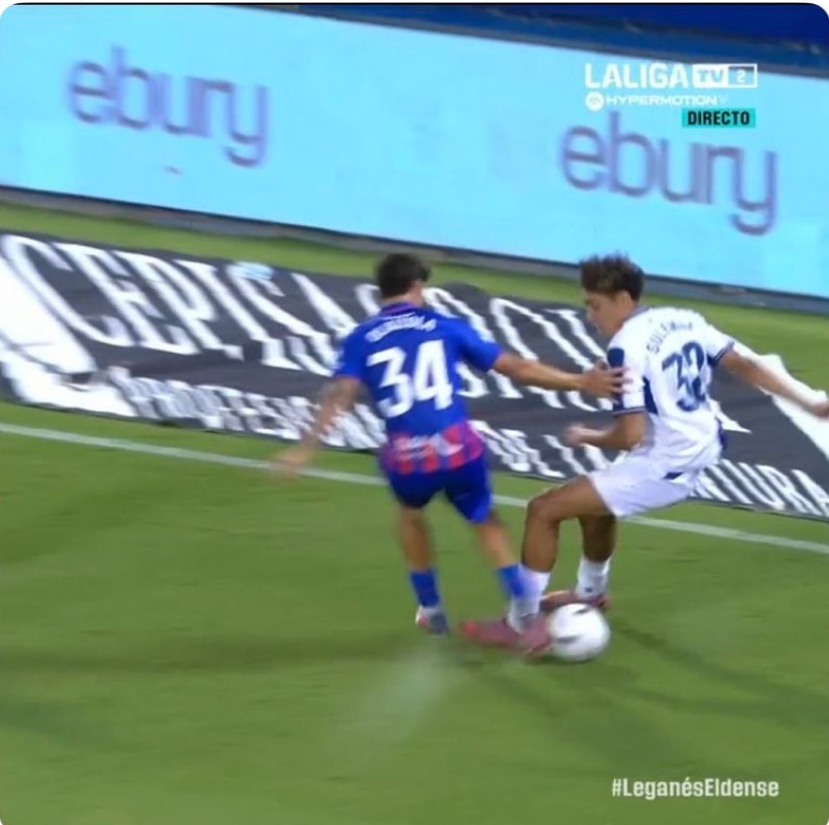 La acción del penalti no señalado: Suleiman recorta a Olaizola en la última jugada