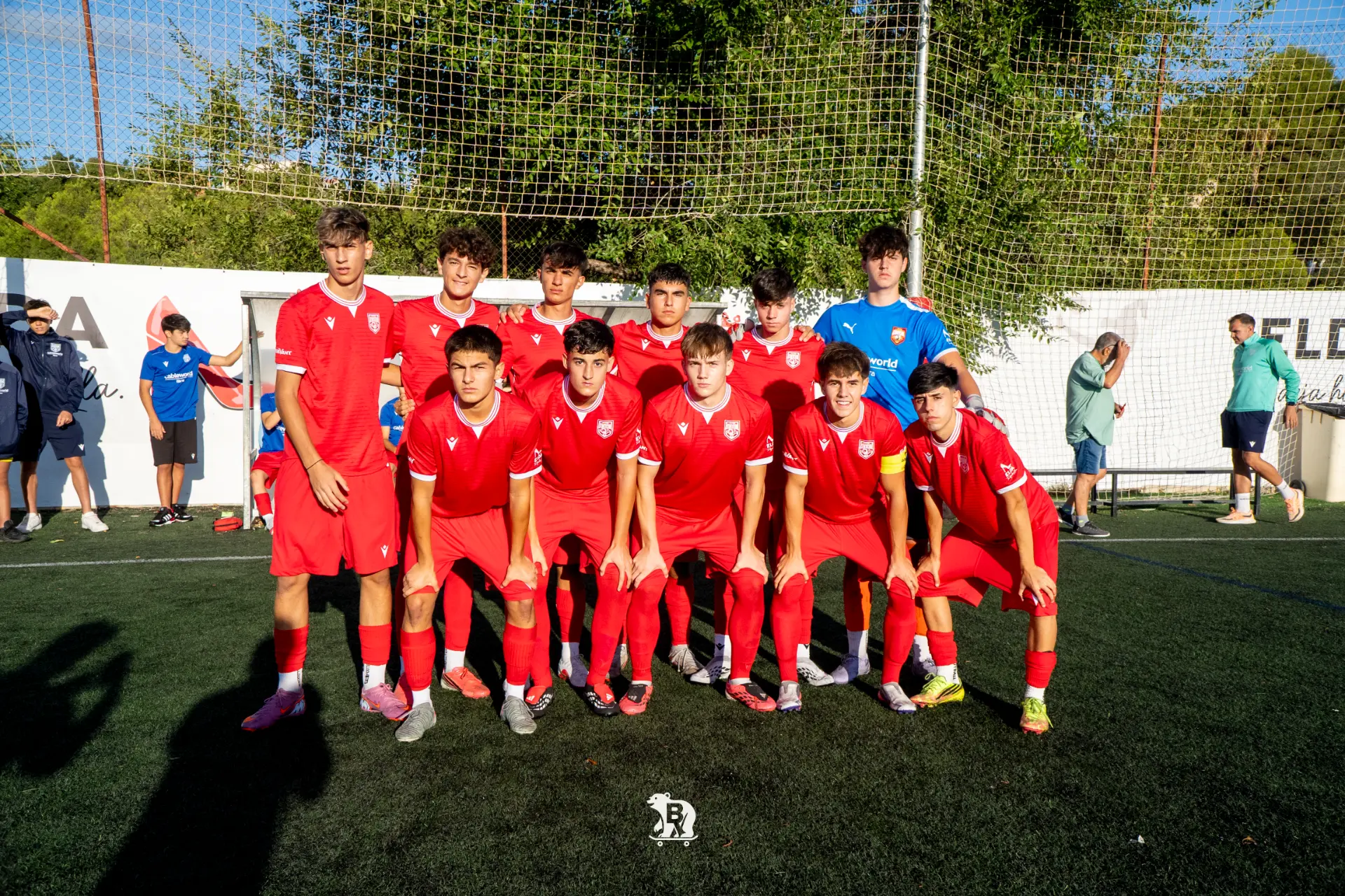 Foto de equipo antes del partido en Elda.